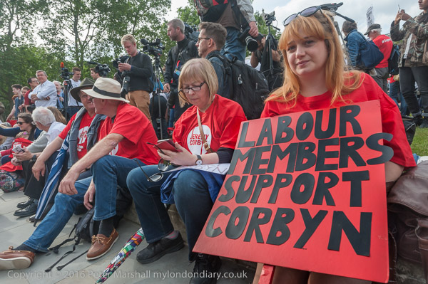Thousands rally to Keep Corbyn